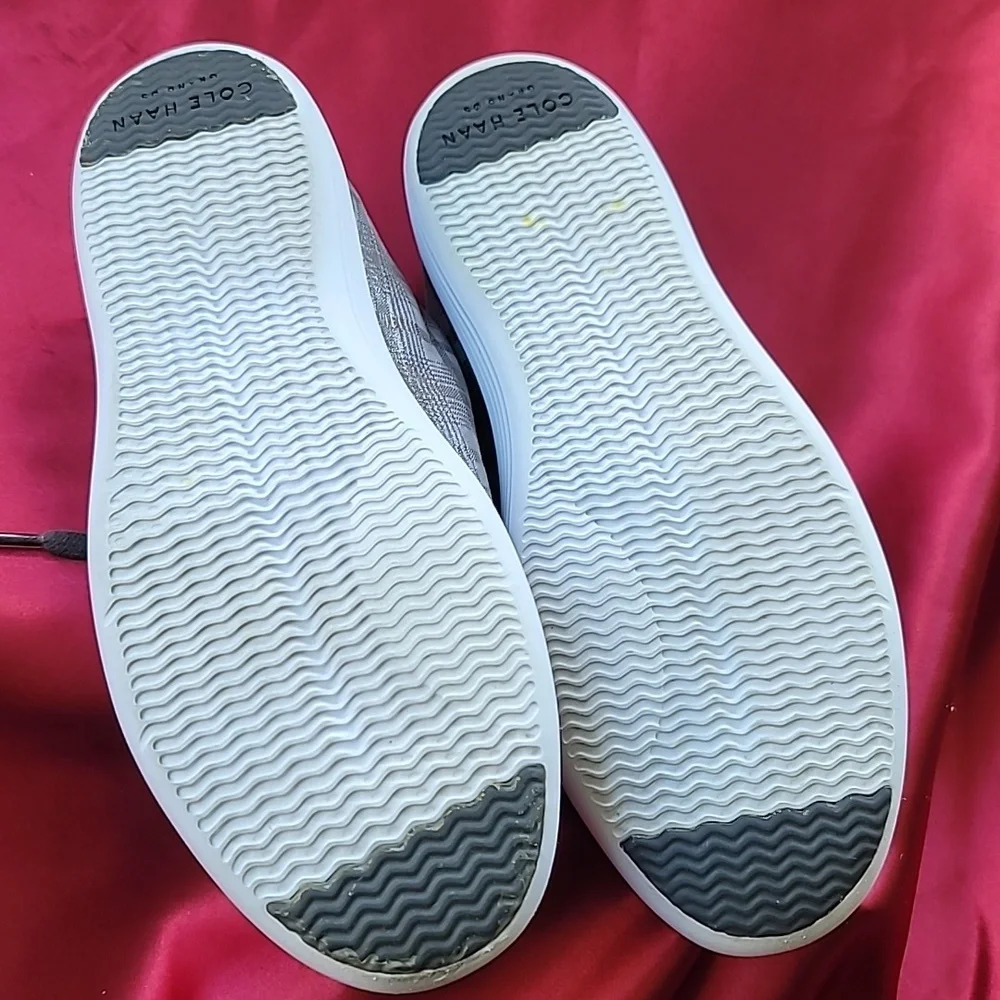 COLE HAAN sz9 Grand Crosscourt Sneaker Magnet Pixie Suede